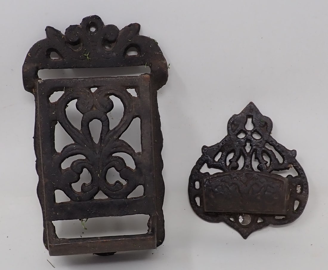2 Cast Iron Match Holders (1 of 1)