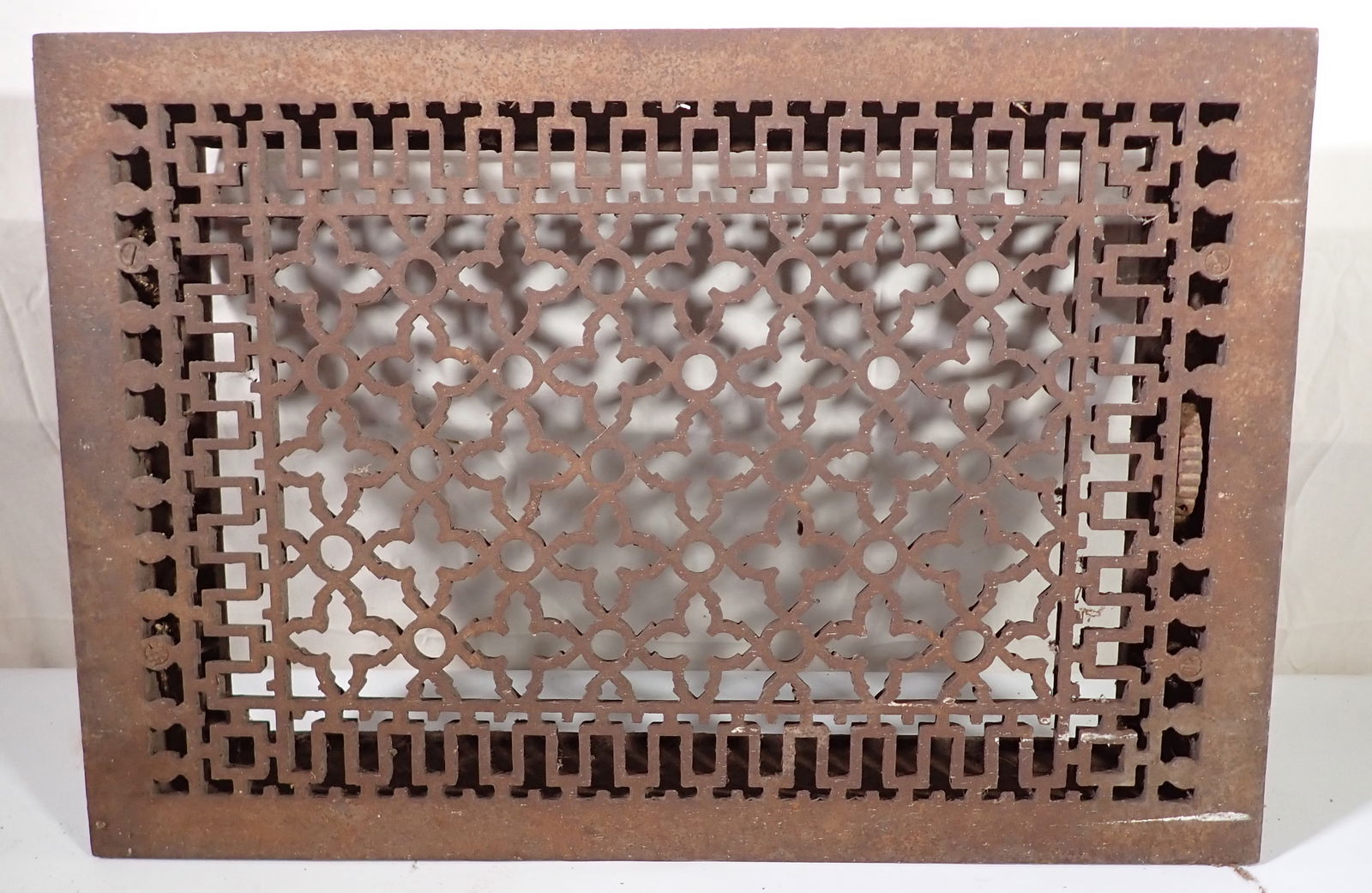 Cast Iron Floor Vent / Grate (1 of 2)