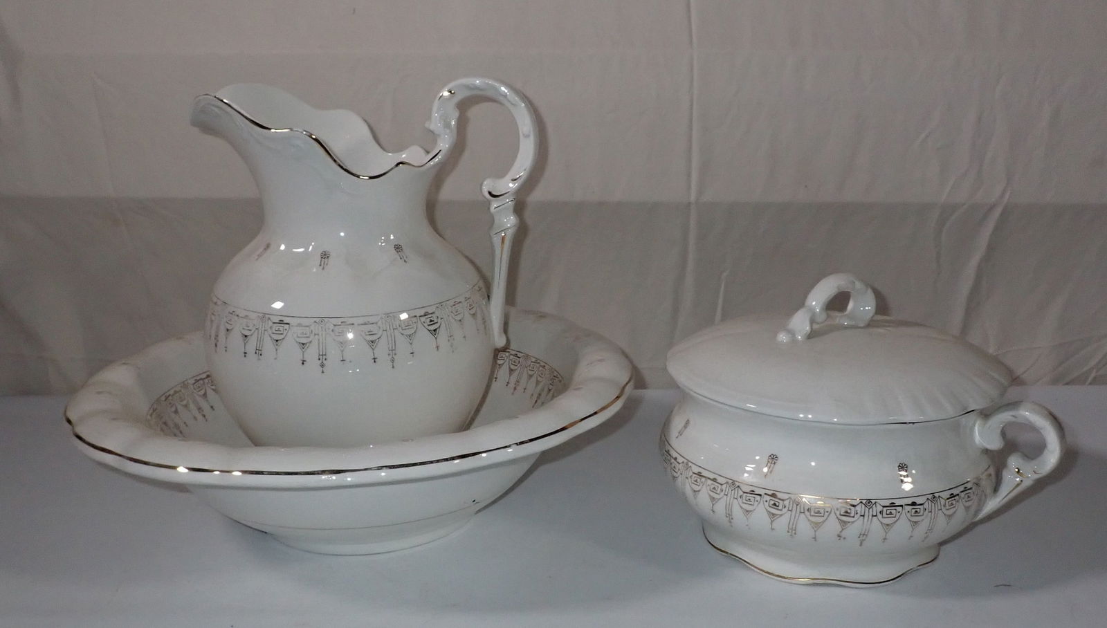 Edwin M Knowles Water Set (1 of 3)