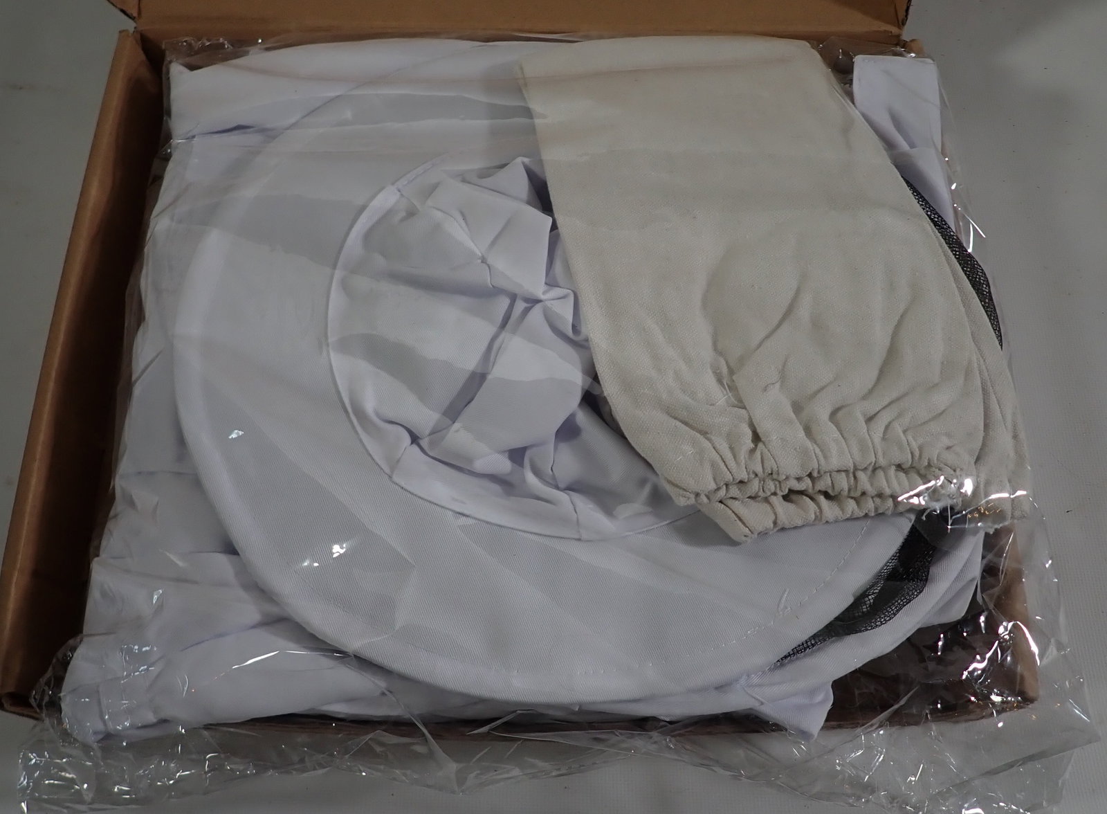 Large Beekeeping Suit: Never opened