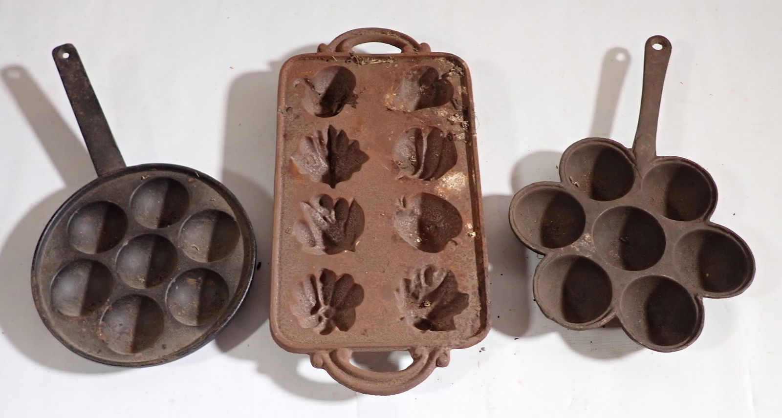 Cast Iron Roll Muffin Pans John Wright Mold (1 of 5)