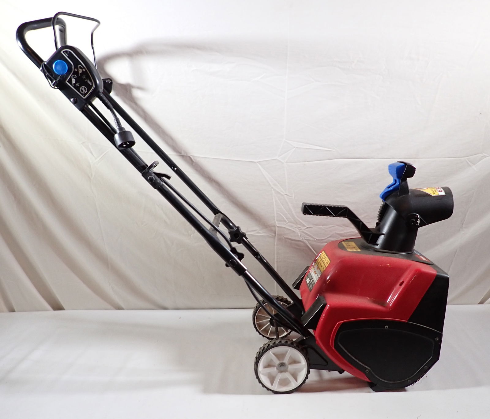 Toro 1500 Power Curve Snowblower (1 of 3)