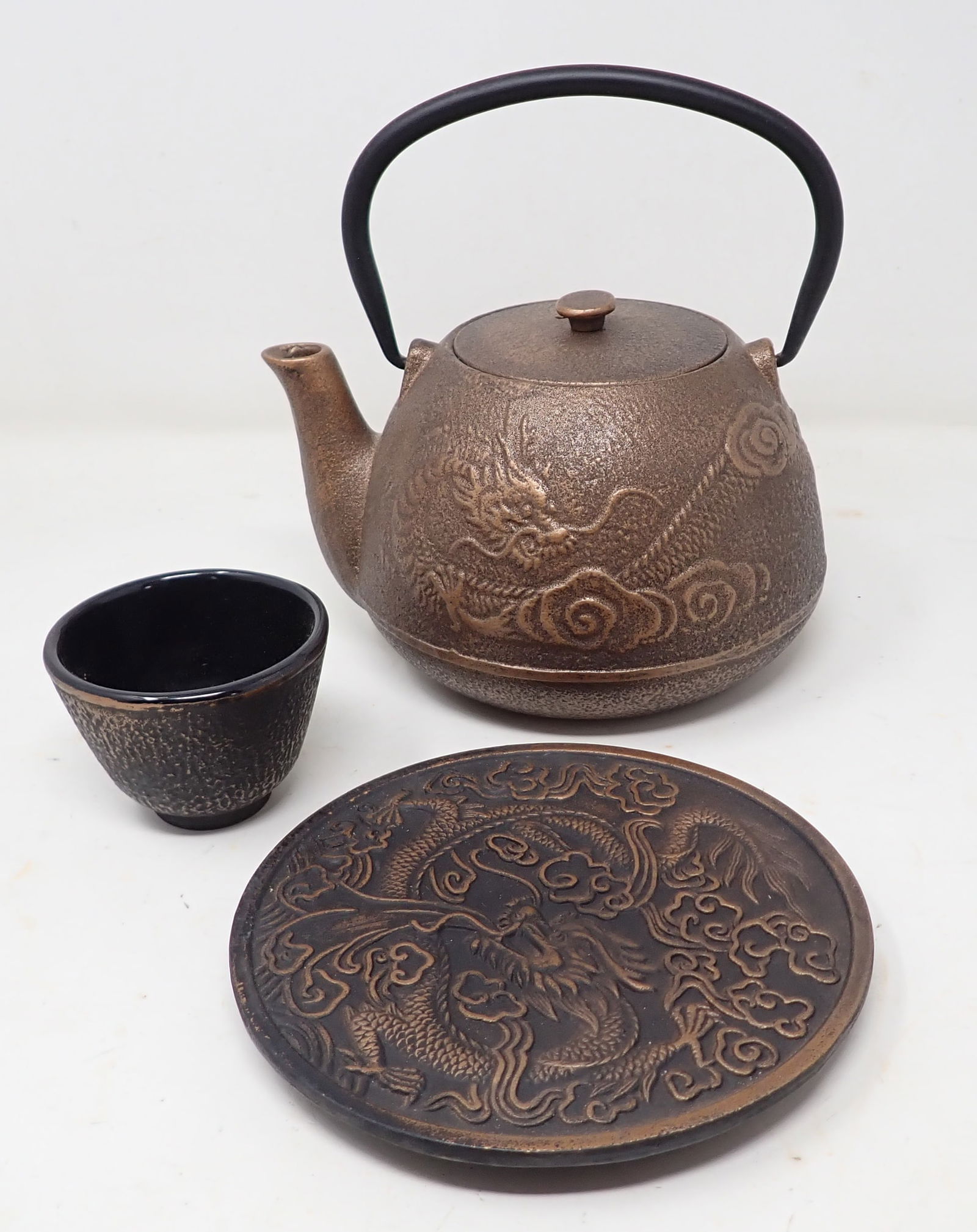 Cast Iron Asian Teapot Cup & Hotplate w/ Dragon (1 of 4)