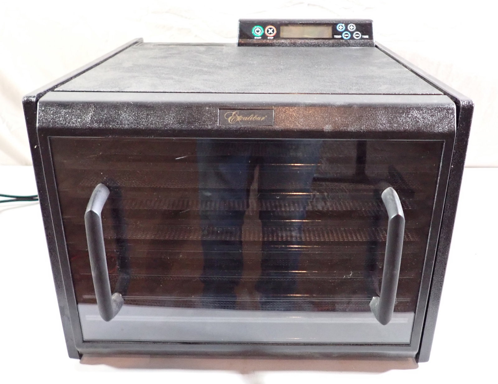 Excalibur Food Dehydrator: Approx 16 1/2" x 19" x 12 1/2" tall. No shipping !