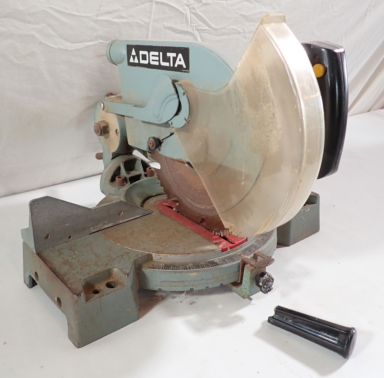 Delta 10" Compound Miter Saw (1 of 3)