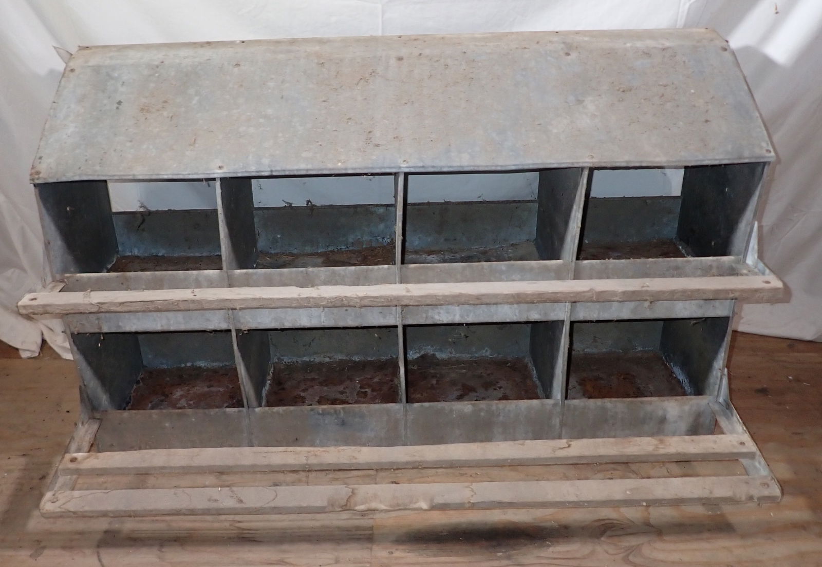 Chicken Nesting Box (1 of 5)