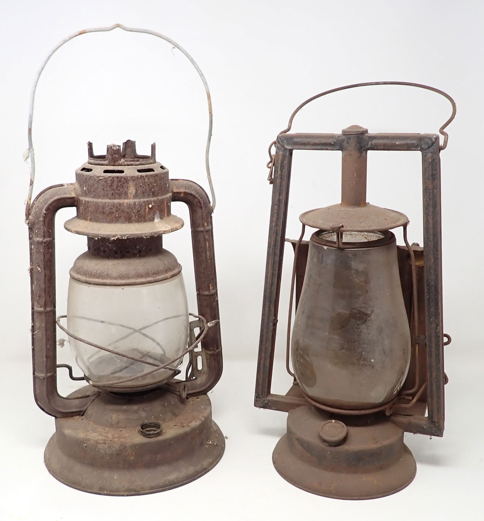 Dietz No. 2 D- Lite Buckeye Dash Lanterns (1 of 2)