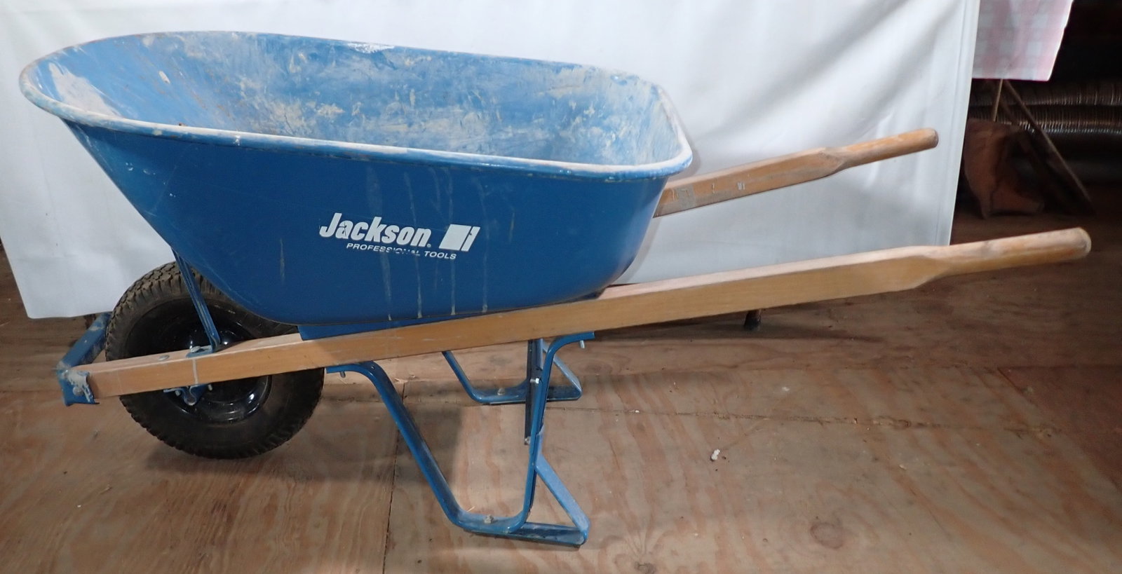 Jackson Wheel Barrow: NO SHIPPING !