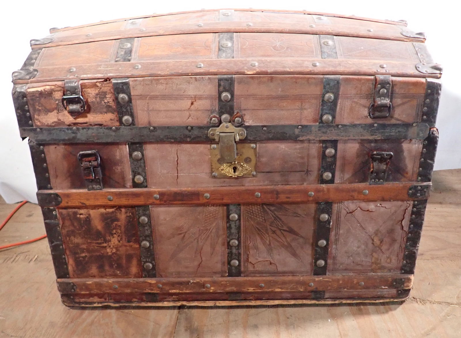 Camelback Trunk (1 of 6)