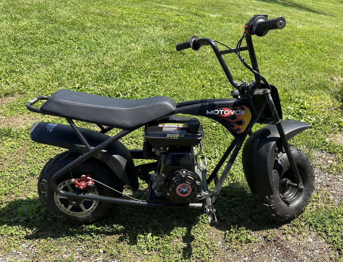 Motovox MBX 10 Mini Bike (1 of 5)