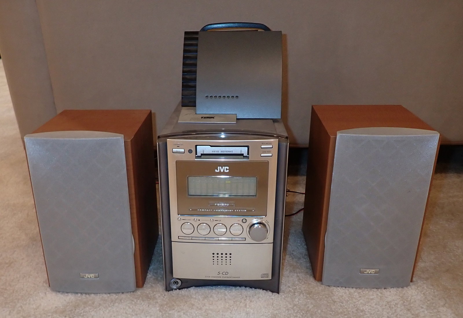 JVC FS-B70 Stereo System (1 of 4)