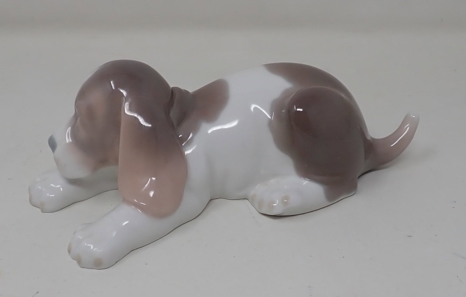 Lladro Sleepy Puppy: Apprx 6 3/4" long
