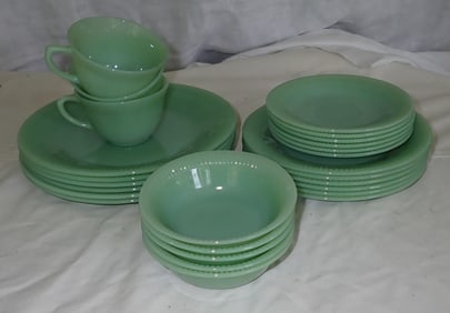 26pcs Jadeite Plates Cups Saucers