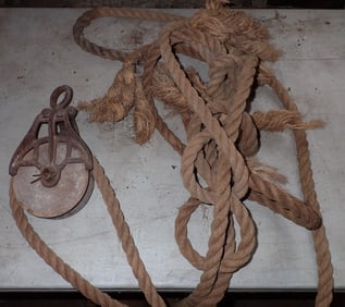 Pulley with 7/8" Rope