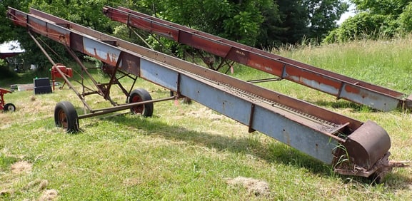 New Holland Hay Elevator