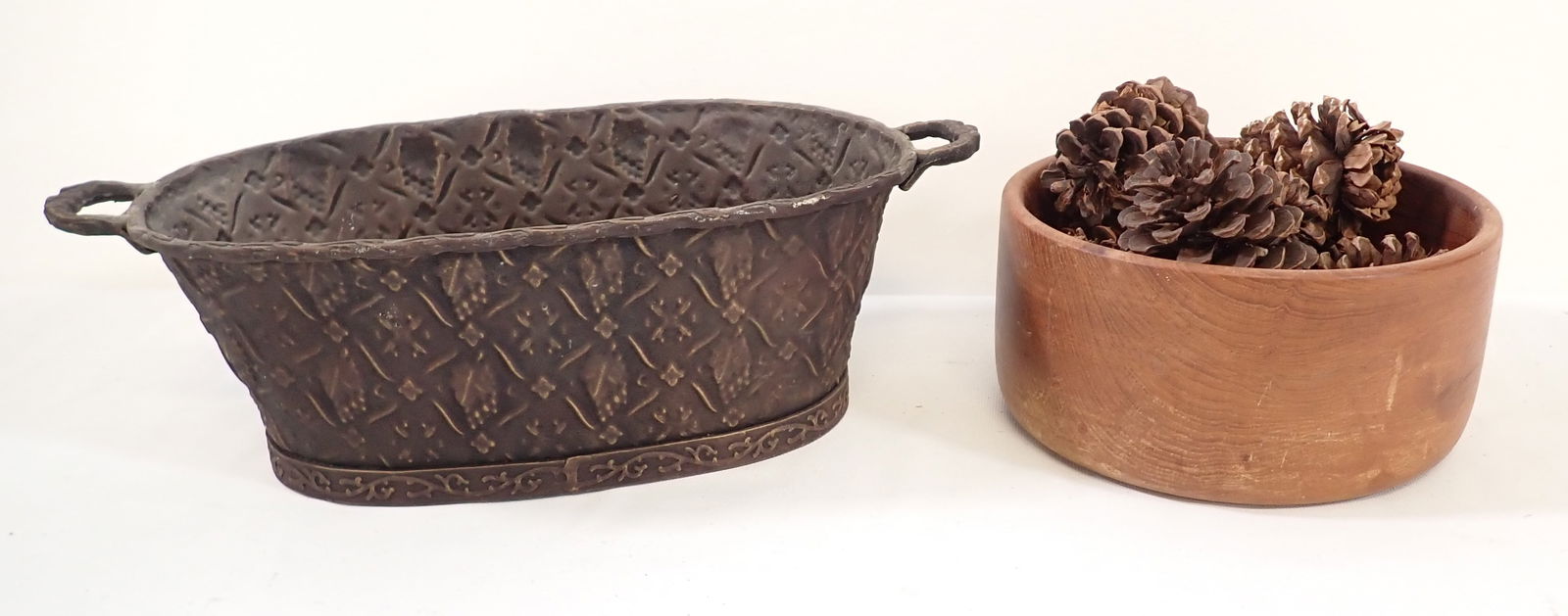 Wooden Bowl & Decorator Planter (1 of 2)