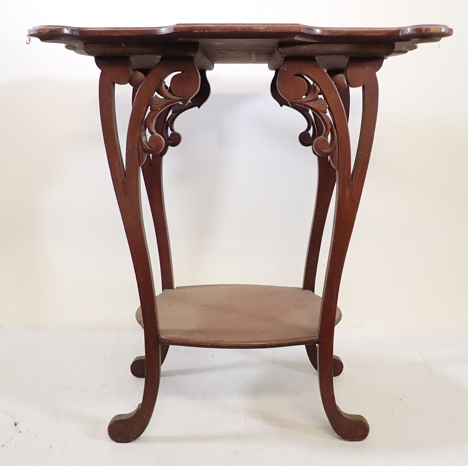 2 Tier Lamp Stand (1 of 4)