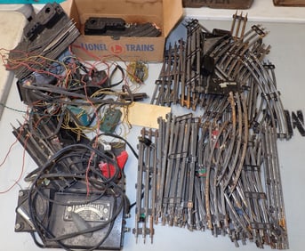 Train Track Transformers & Switch Track