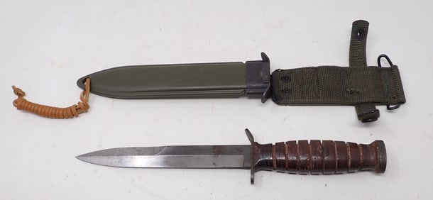 Fighting Knife w/ US M8A1 Scabbard