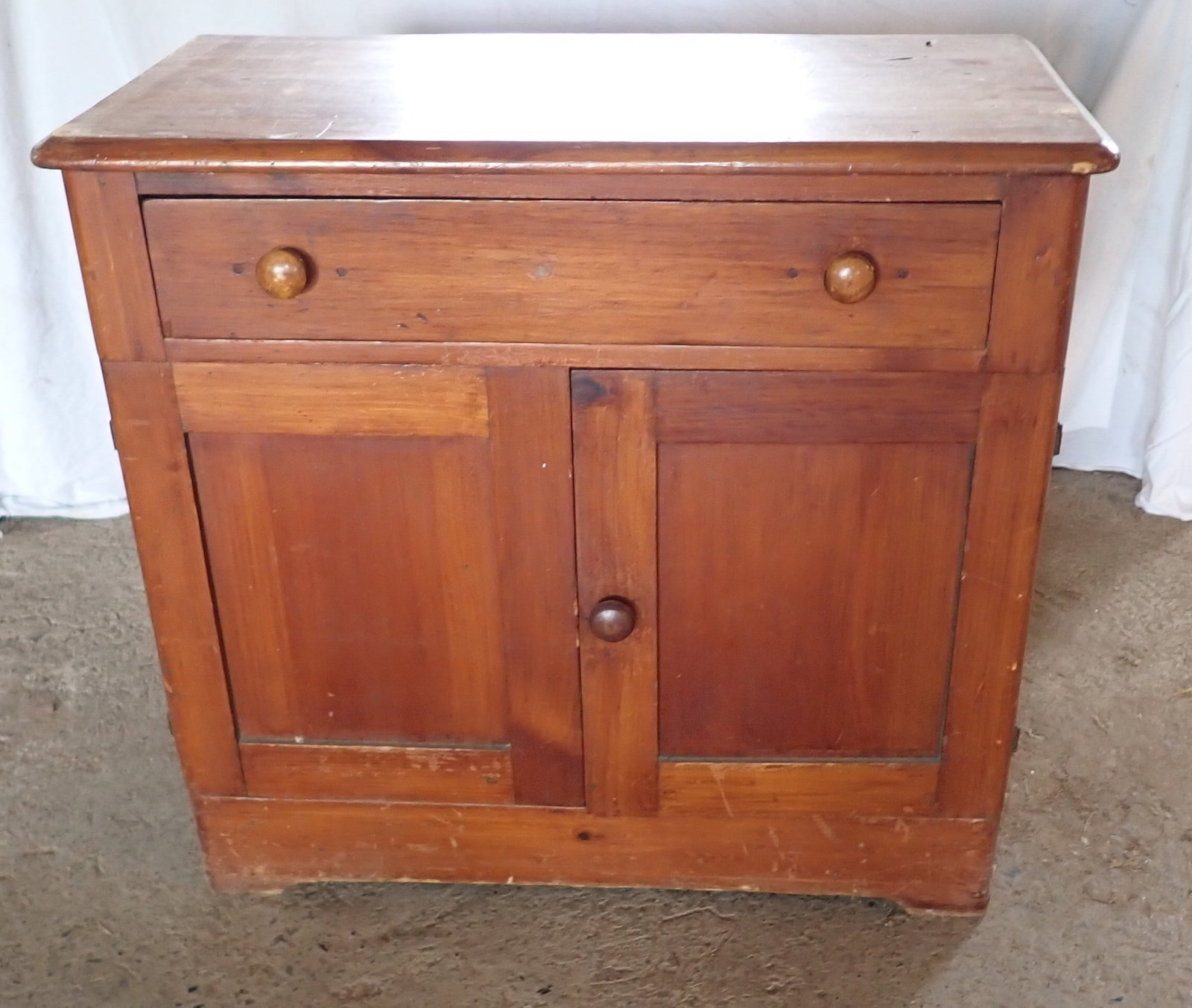 Washstand: Approx 15 3/4" x 30" x 28 1/4" tall. No shipping