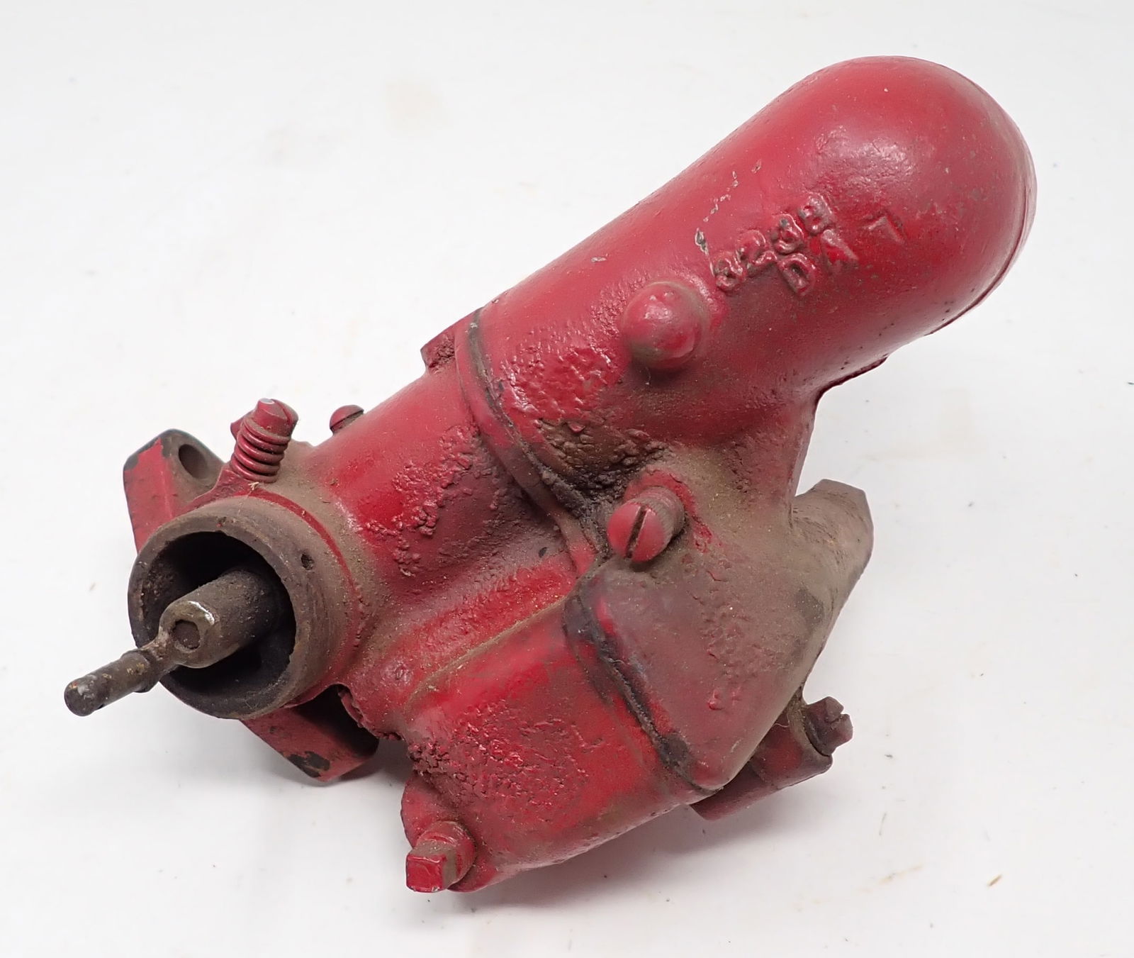 International Tractor Carburetor (1 of 3)