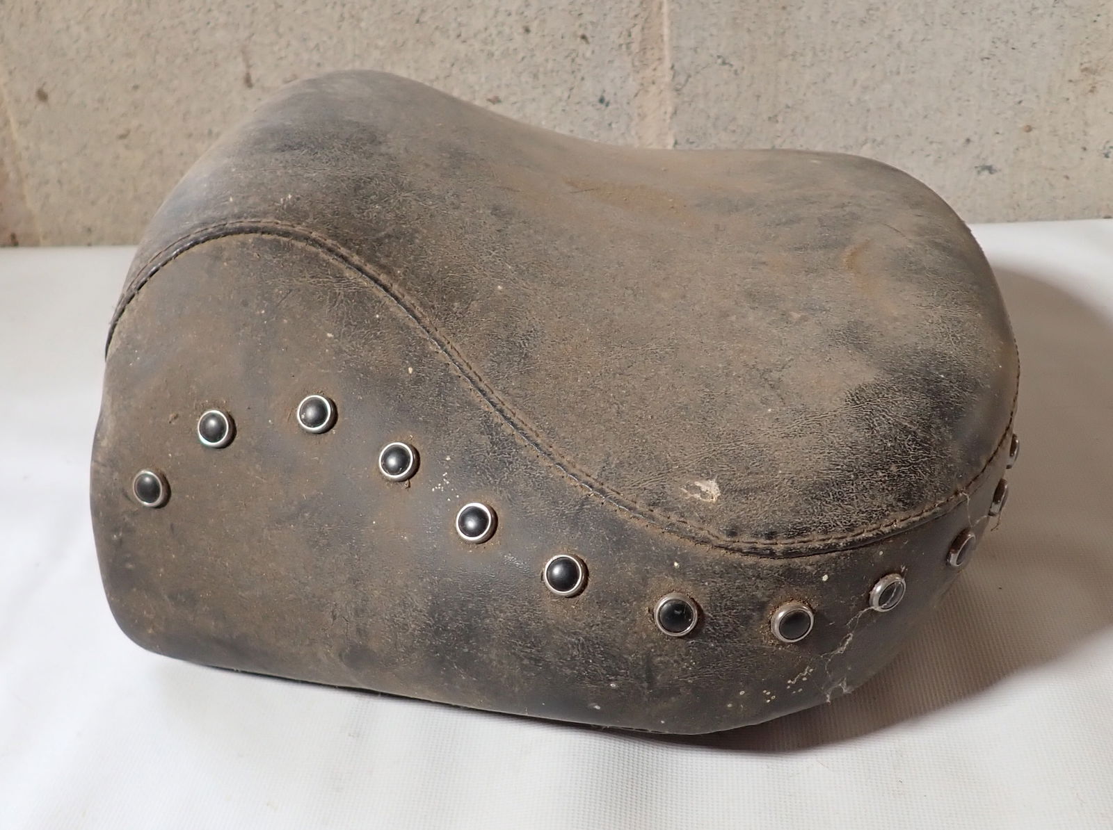 Harley Davidson Motorcycle Seat (1 of 5)