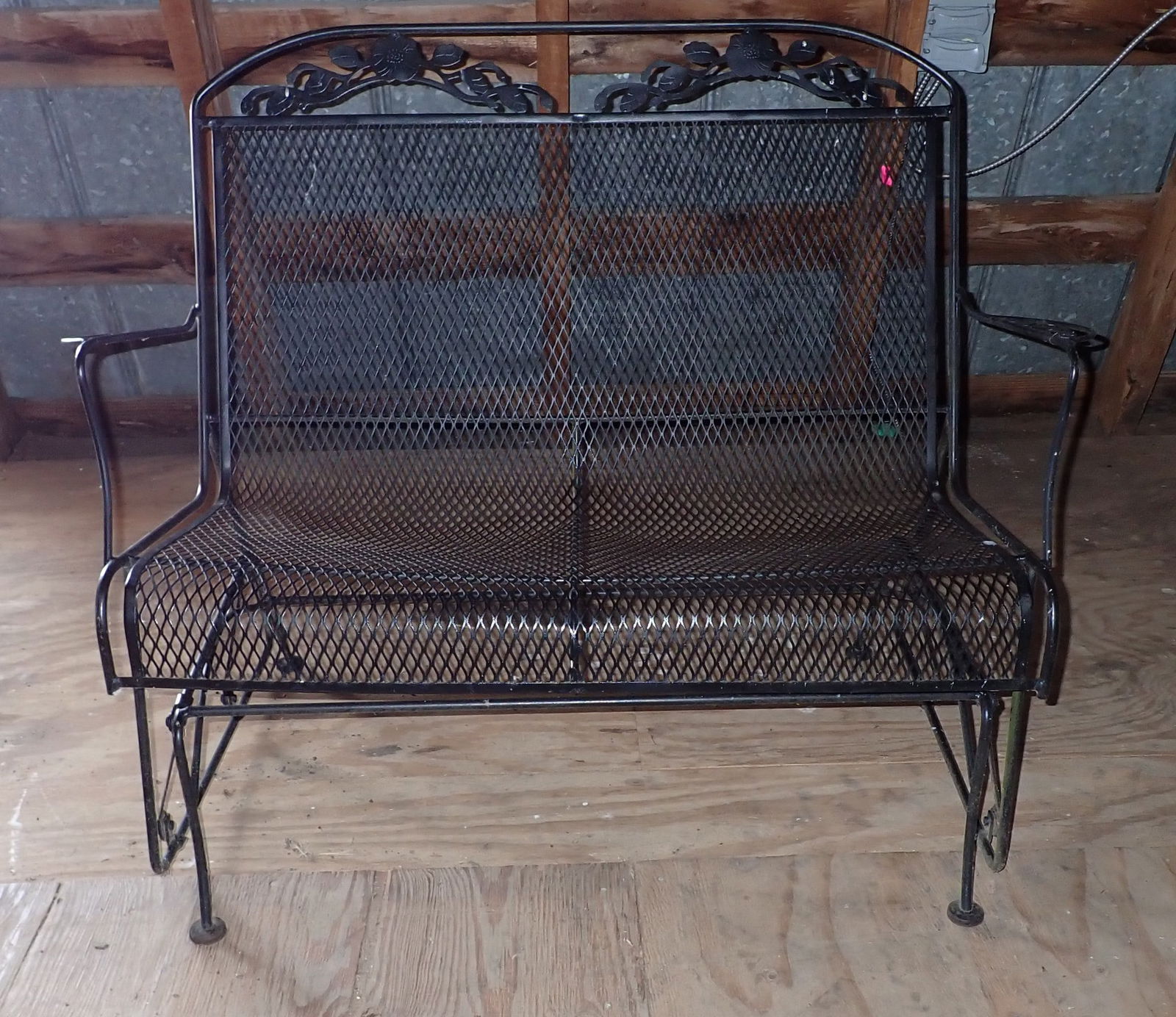 Glider Bench (1 of 2)