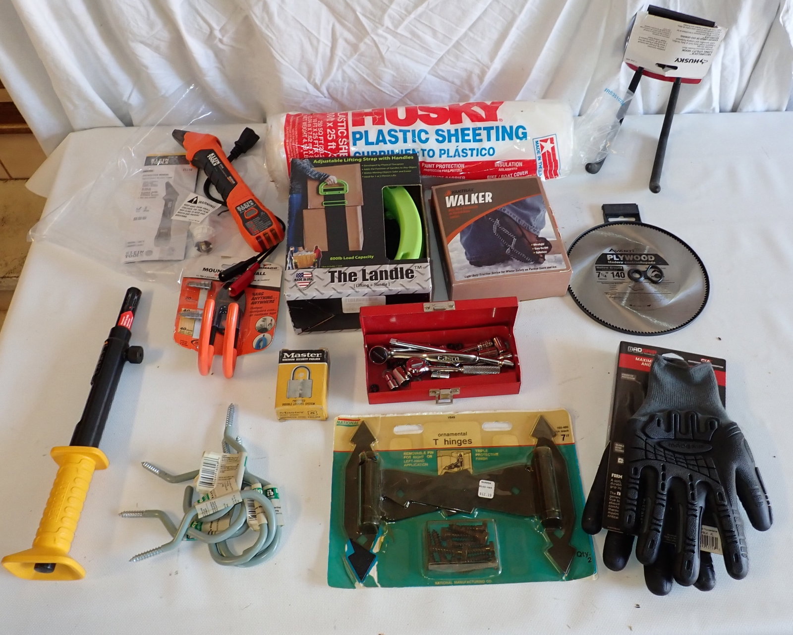 Klein ET 310 Circuit Tester Lifting Straps Utility Hooks: Getting all on table. No shipping !