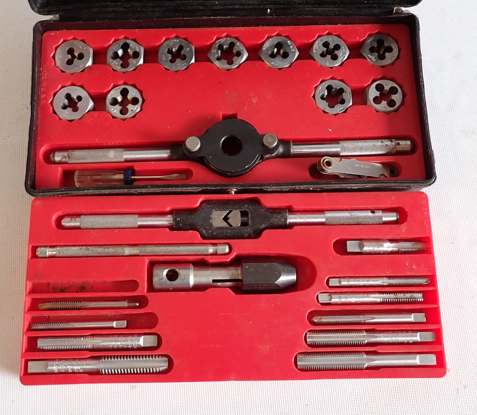 Craftsman Kromedge Tap & Hexagon Die Set (1 of 4)