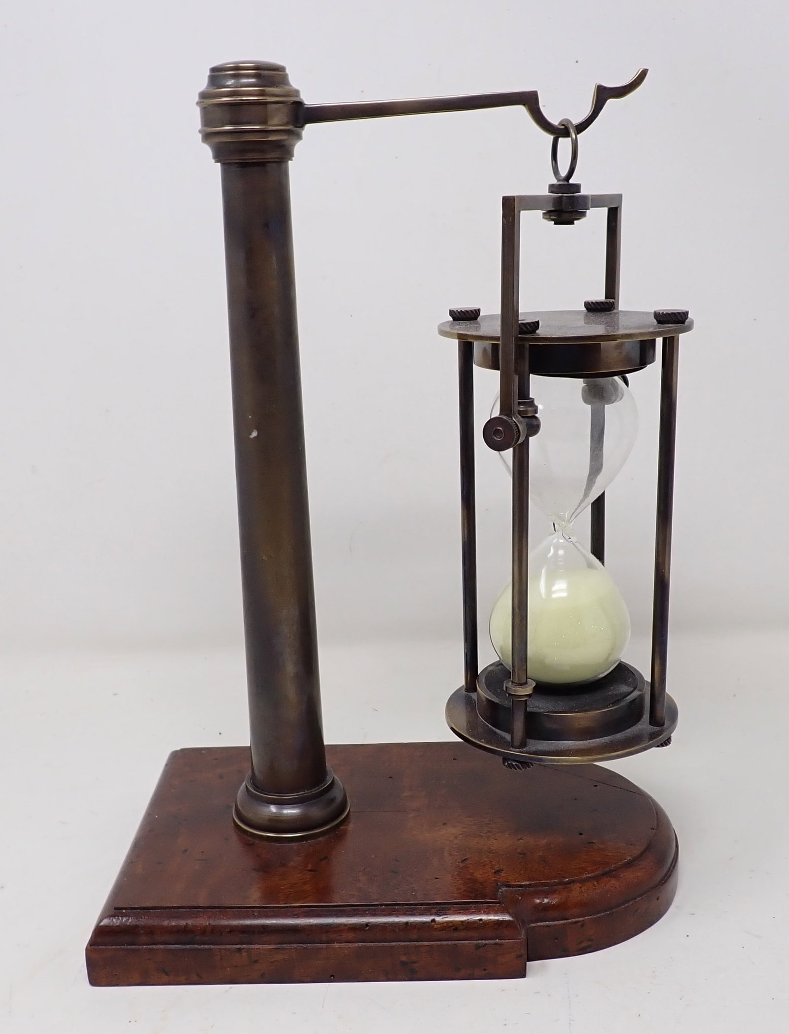 Hour Glass: Apprx 10 1/4" tall
