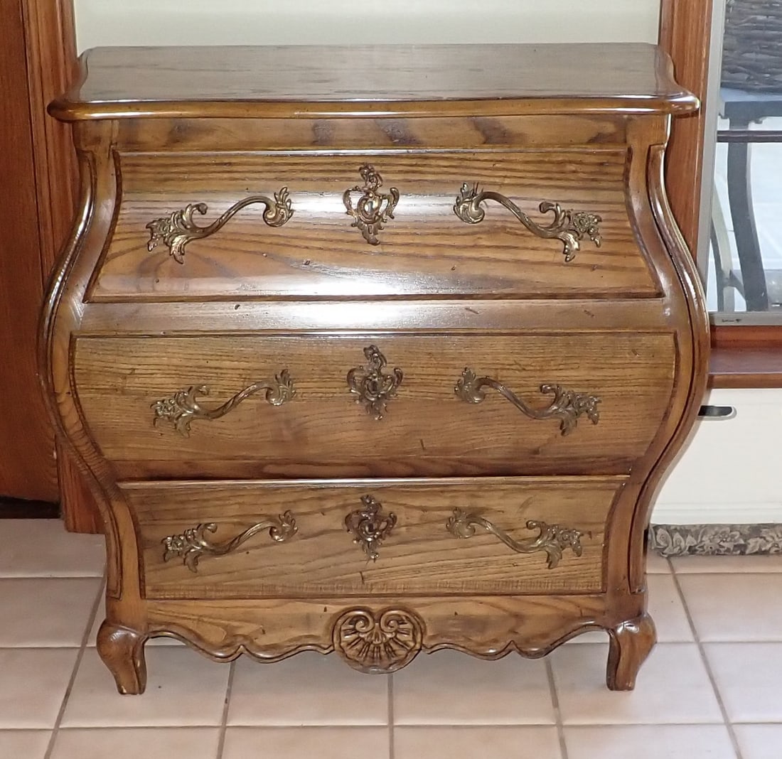 Baker Furniture 3 Drawer Chest & Contents (1 of 9)