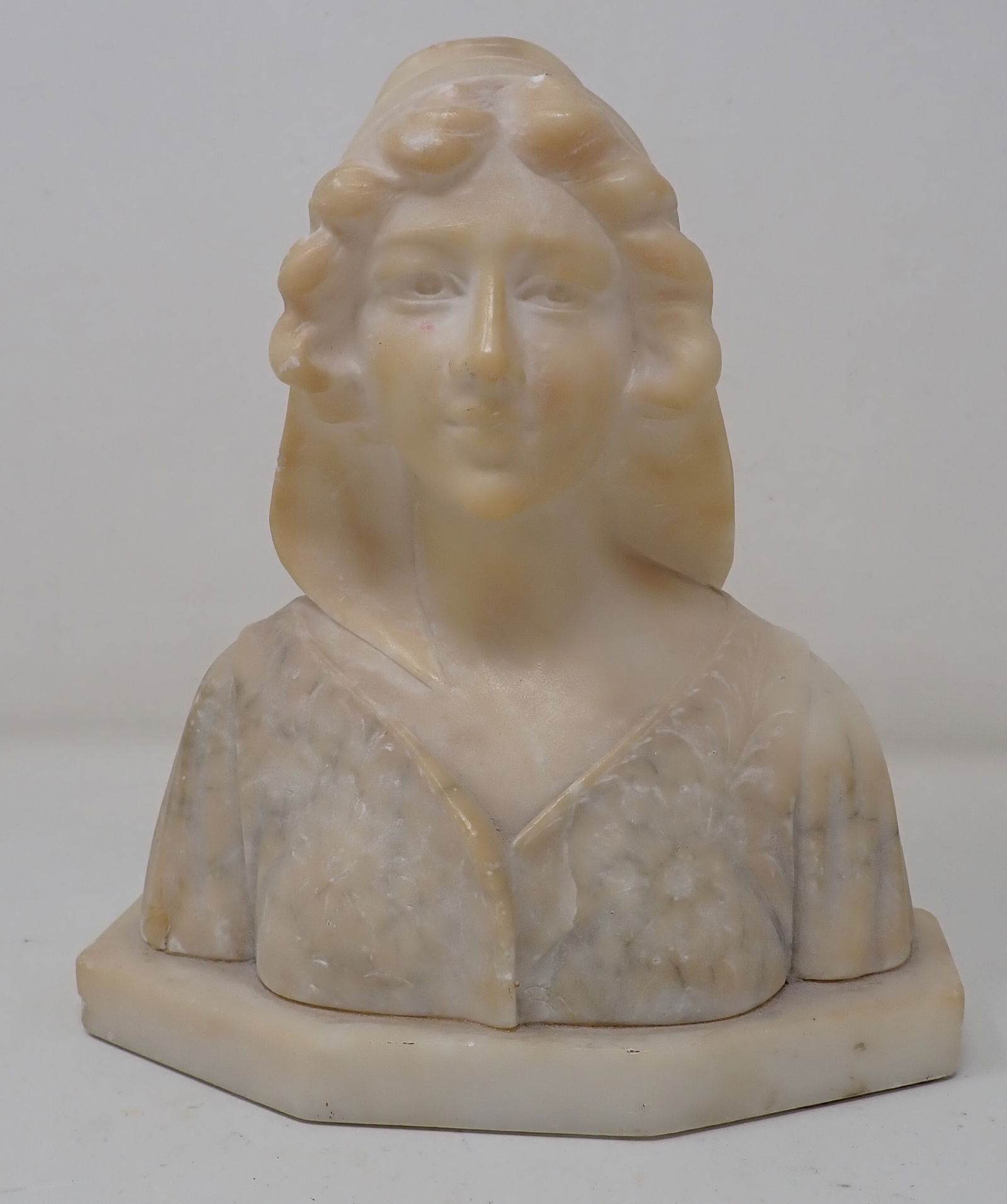 Italian Alabaster Bust: Apprx 6 3/4" long and 7 1/2" tall