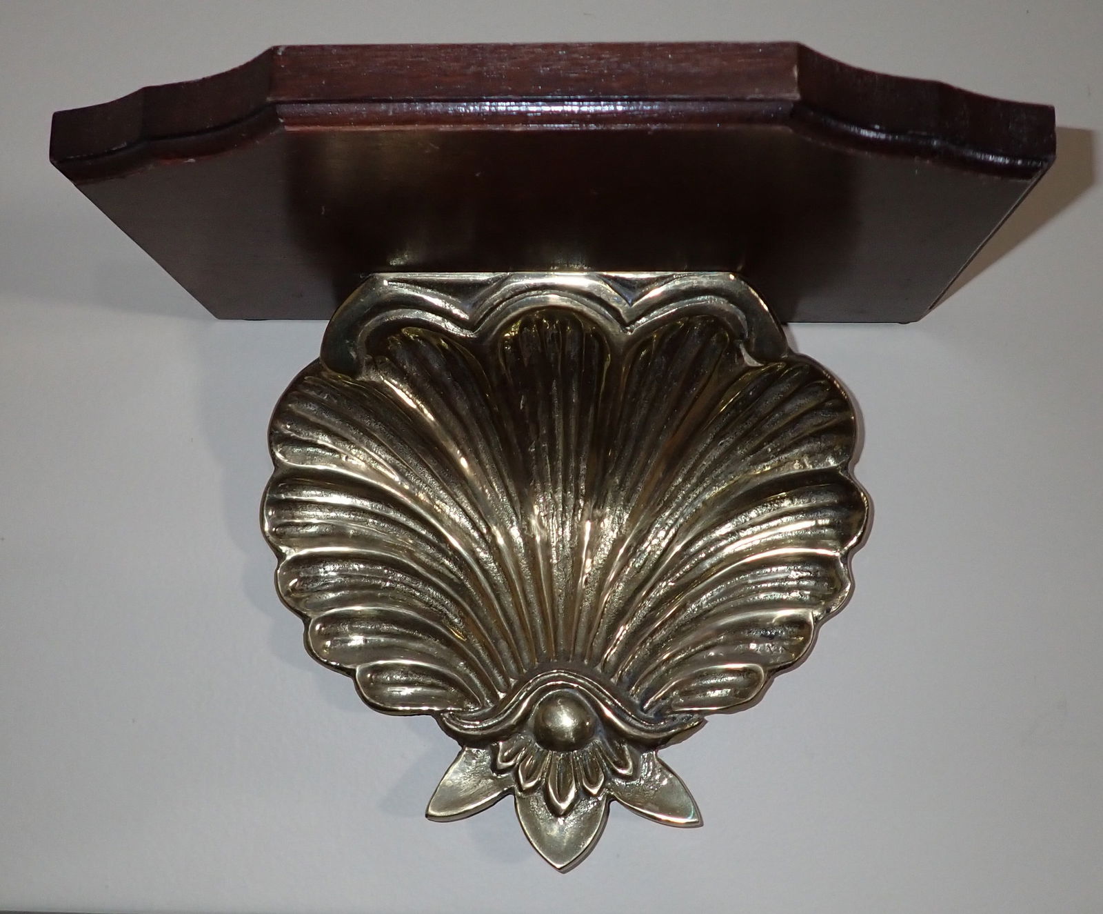 Brass Shell Plate Shelf (1 of 2)
