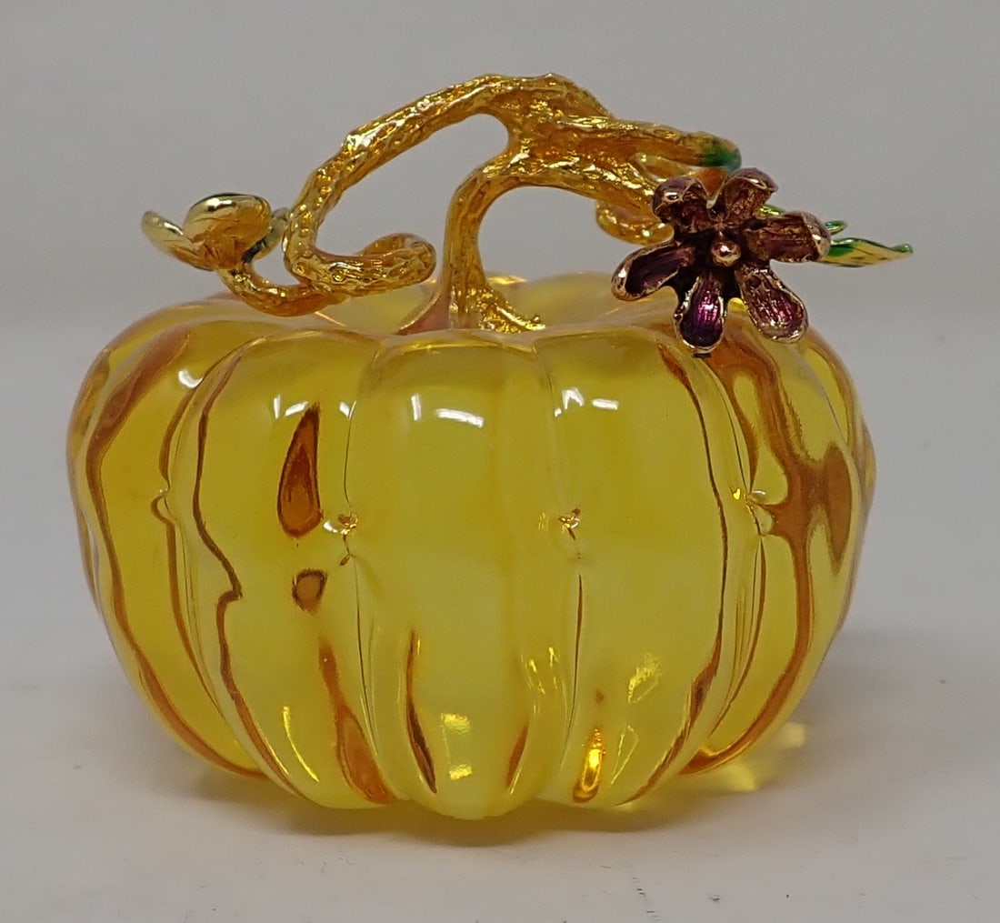 Pumpkin Paperweight (1 of 2)