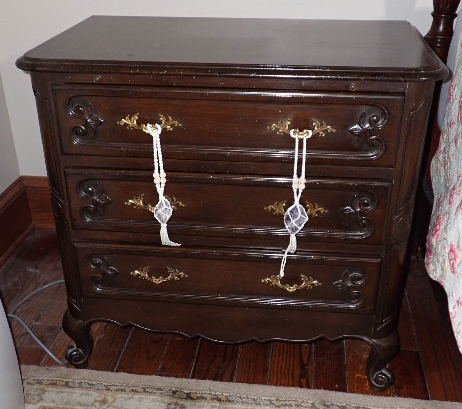 Pair of 3 Drawer Night Stands (1 of 4)