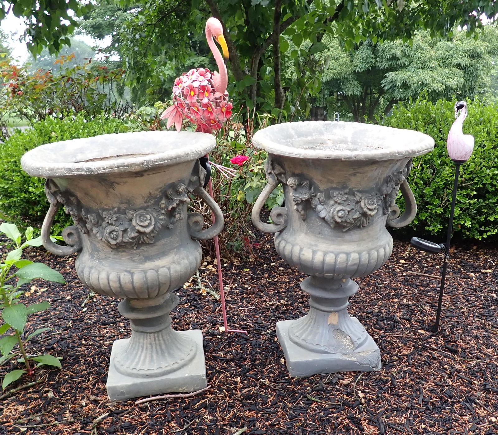 Resin Planters & Flamingoes (1 of 2)