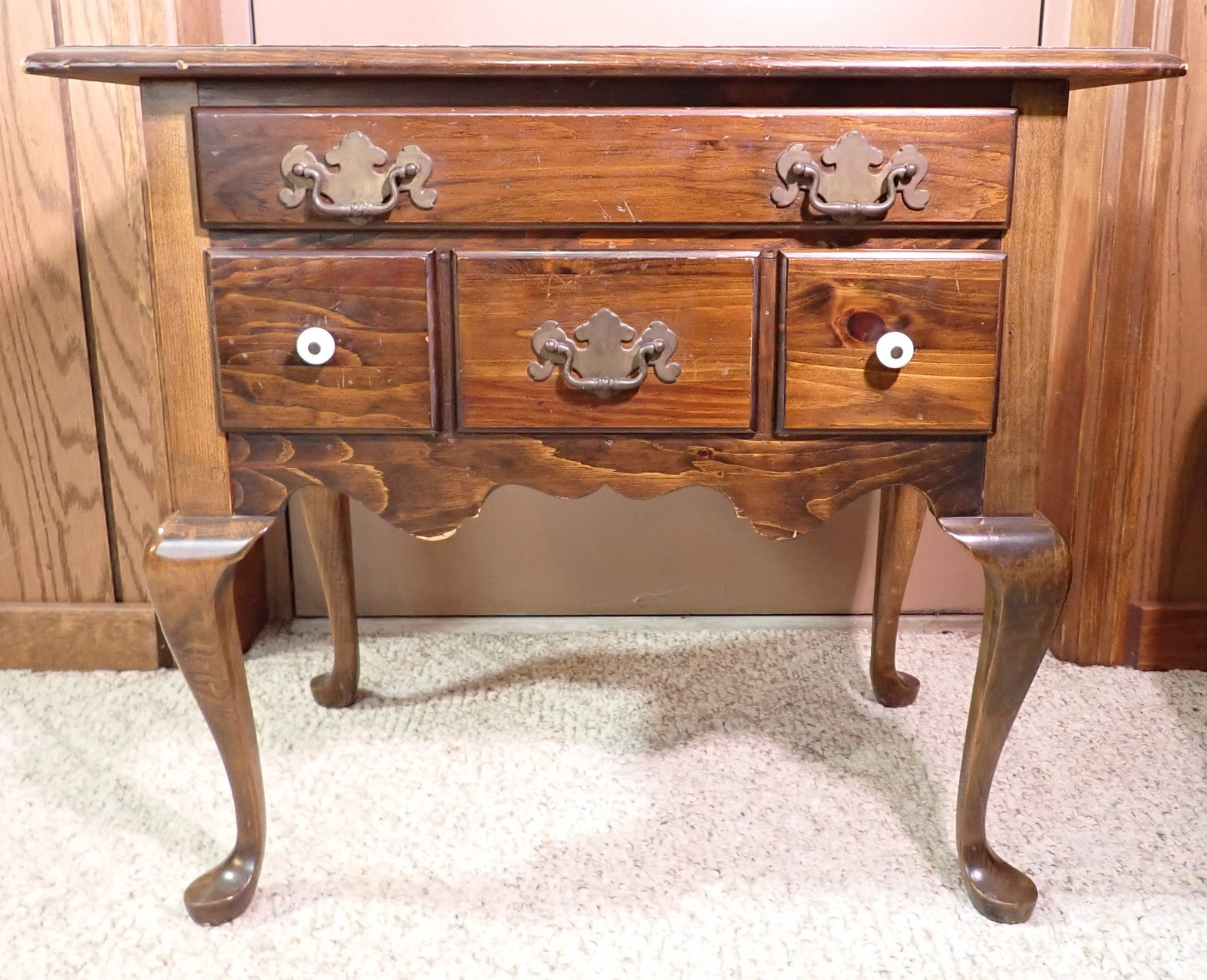 4 Drawer Stand: Apprx 18" x 30" x 26 1/2" tall. No shipping !
