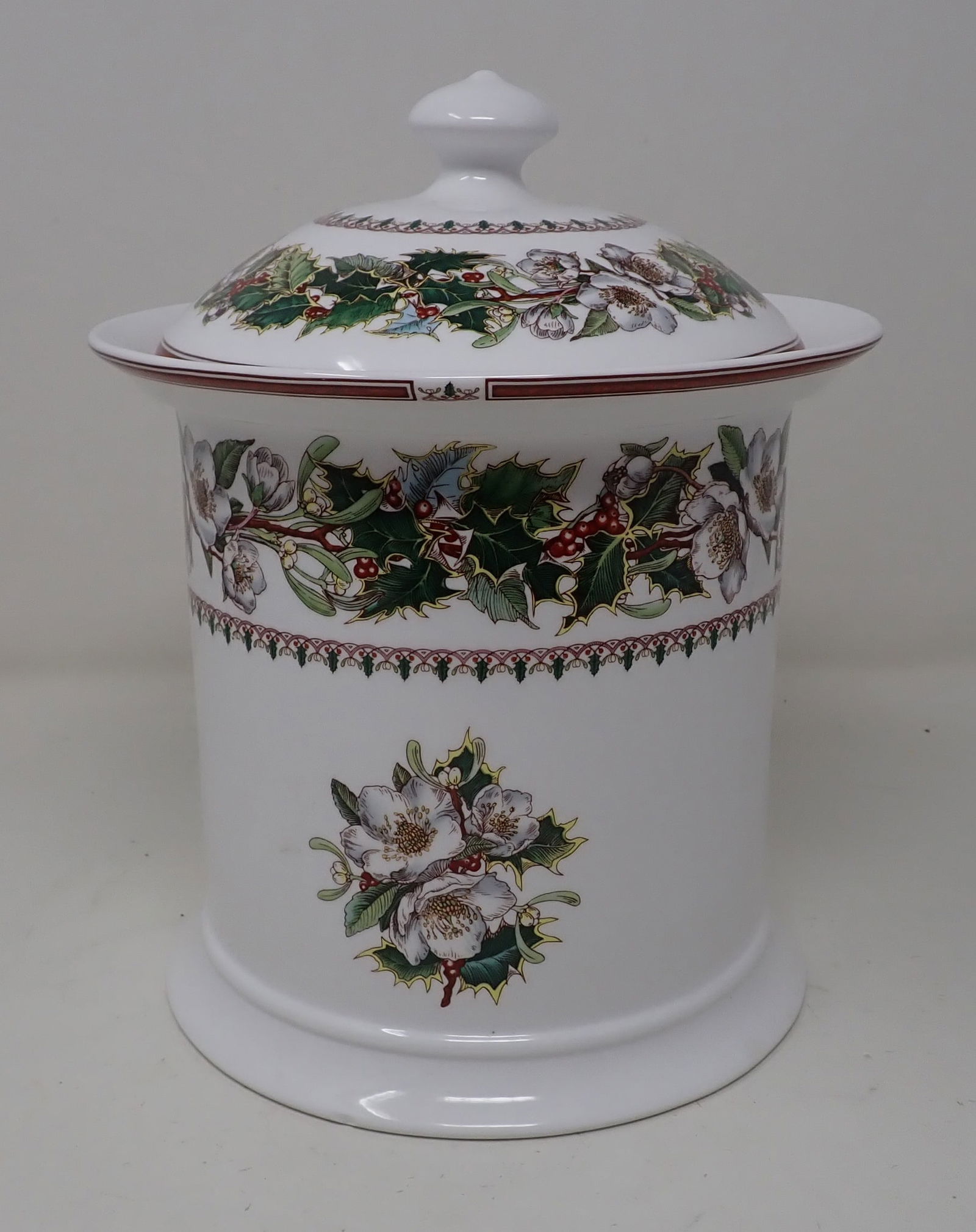 Spode Bone China Covered Jar: Approx 6 3/4" in diameter and 6 1/2" tall