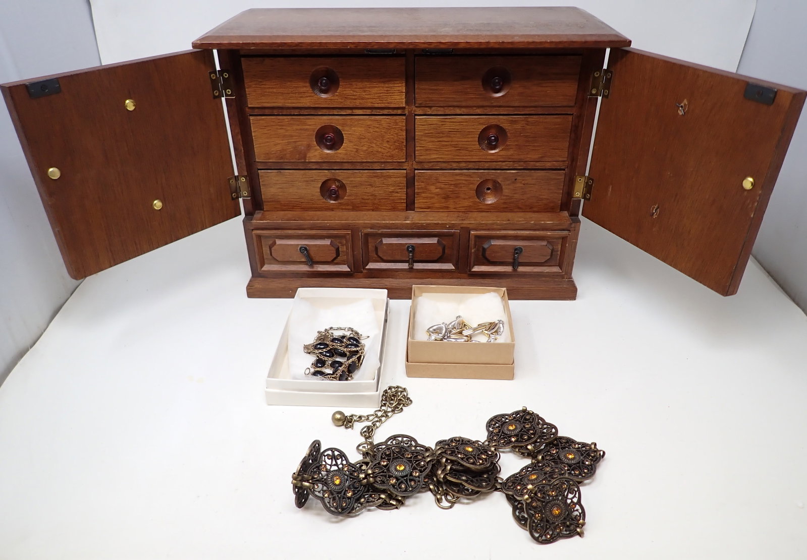 Jewelry Box & Contents: Box is approx 6 3/4" x 14 1/4" x 10 5/8" tall