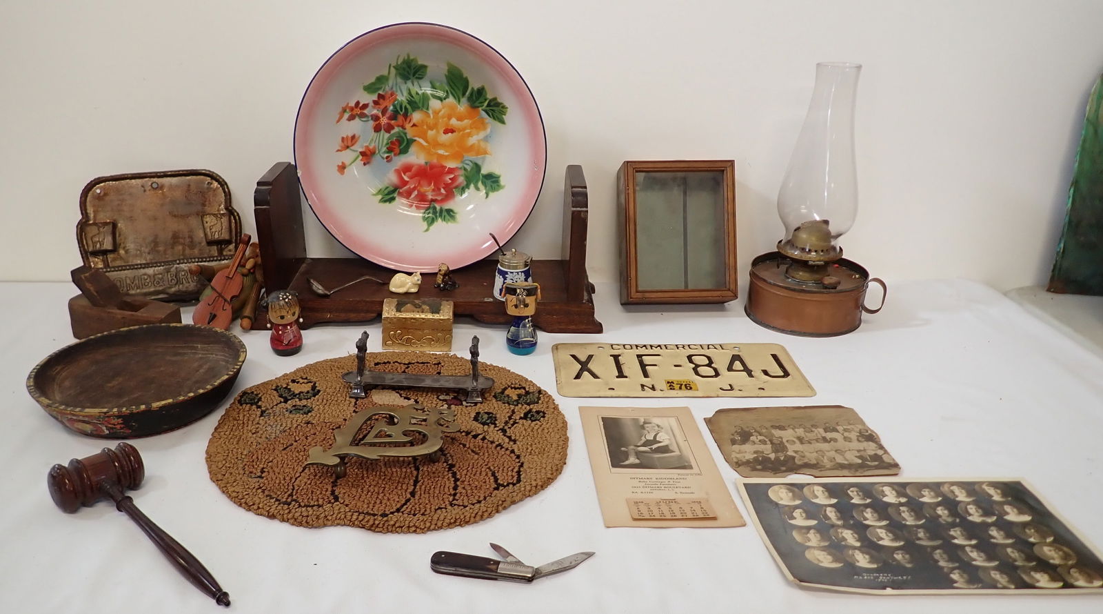 Table Contents Including  Book rack Comb Box (1 of 15)