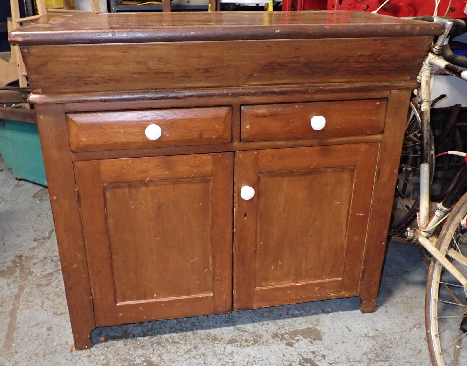 Dry Sink: Apprx 20 1/4" x 40" x 37" tall. No in house shipping ! Bring help to load !