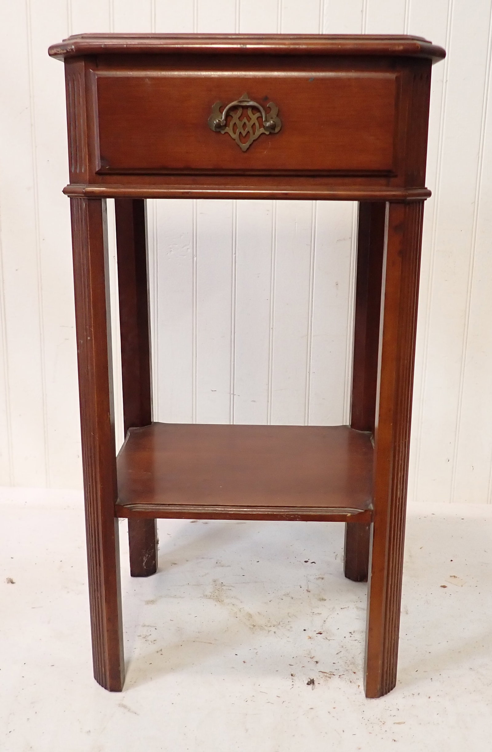 One Drawer Night Stand: Approx 13 1/4" x 15" x 28 1/2" tall. No in house shipping !