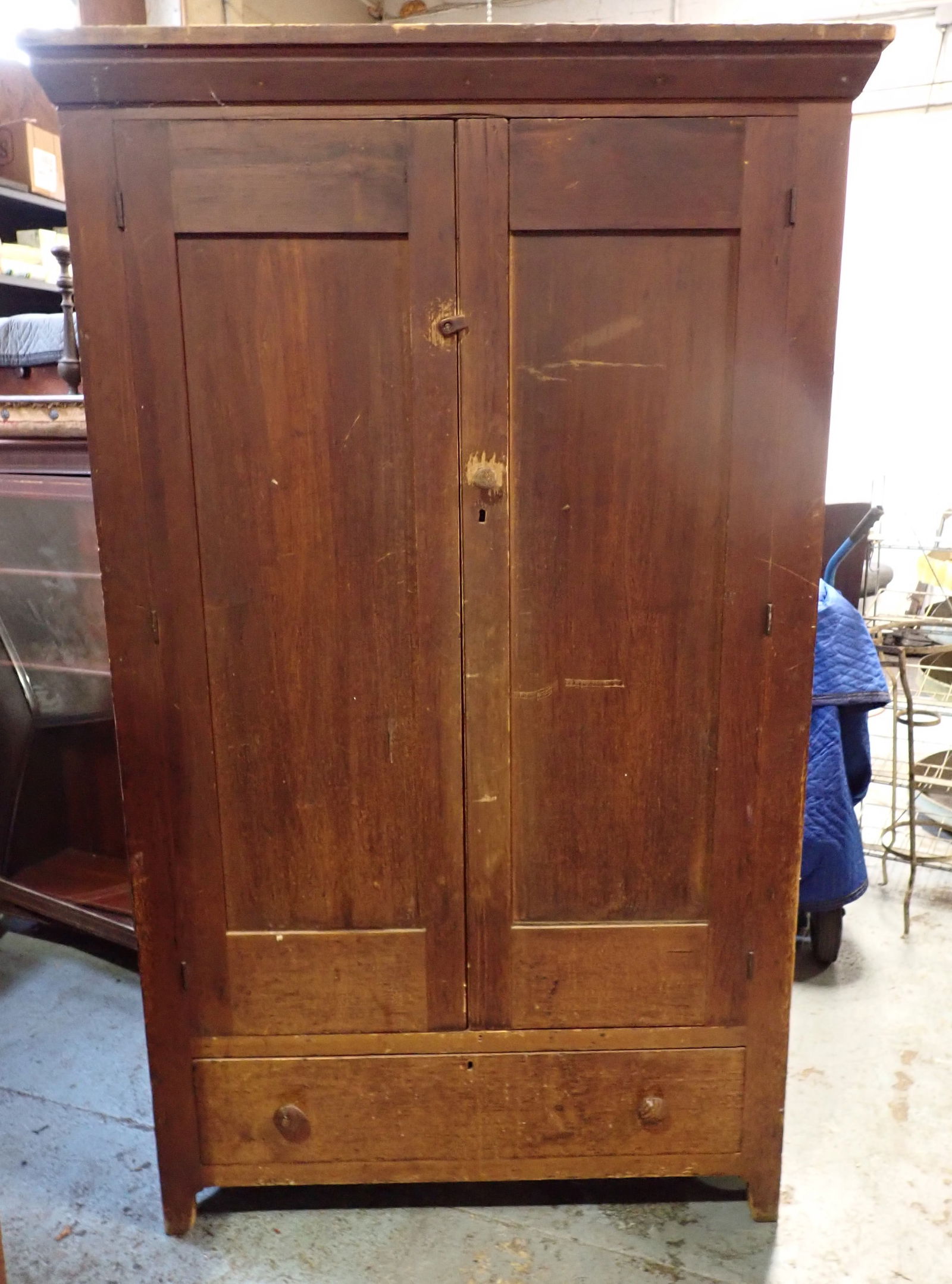 Blind Two Door One Drawer Cupboard (1 of 3)