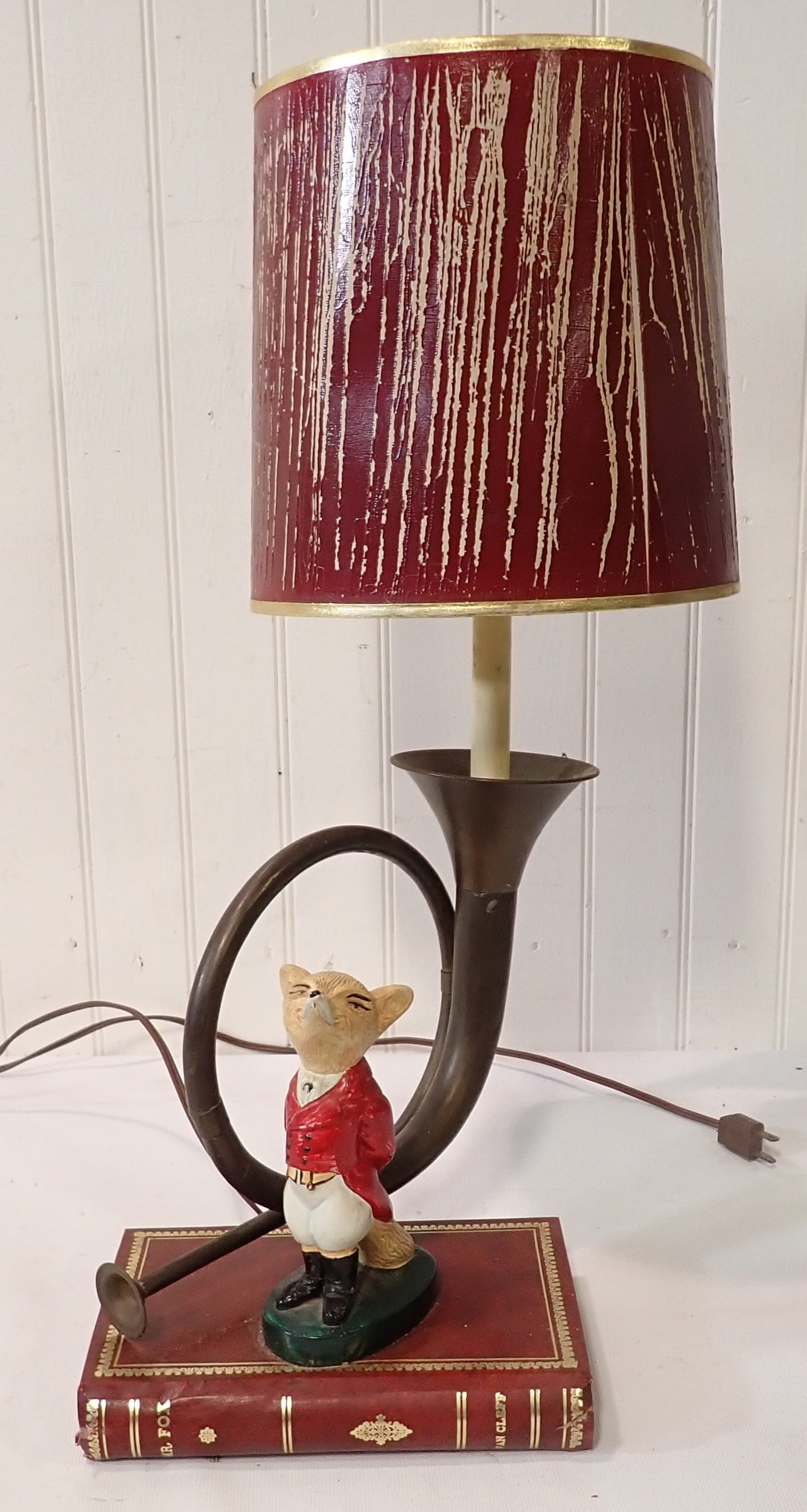 Fox Hunt Table Lamp (1 of 4)