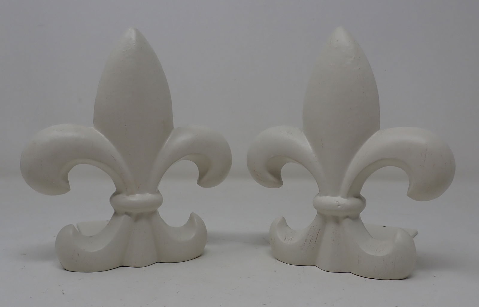 Cast Iron Bookends: Approx 5" x 6" tall