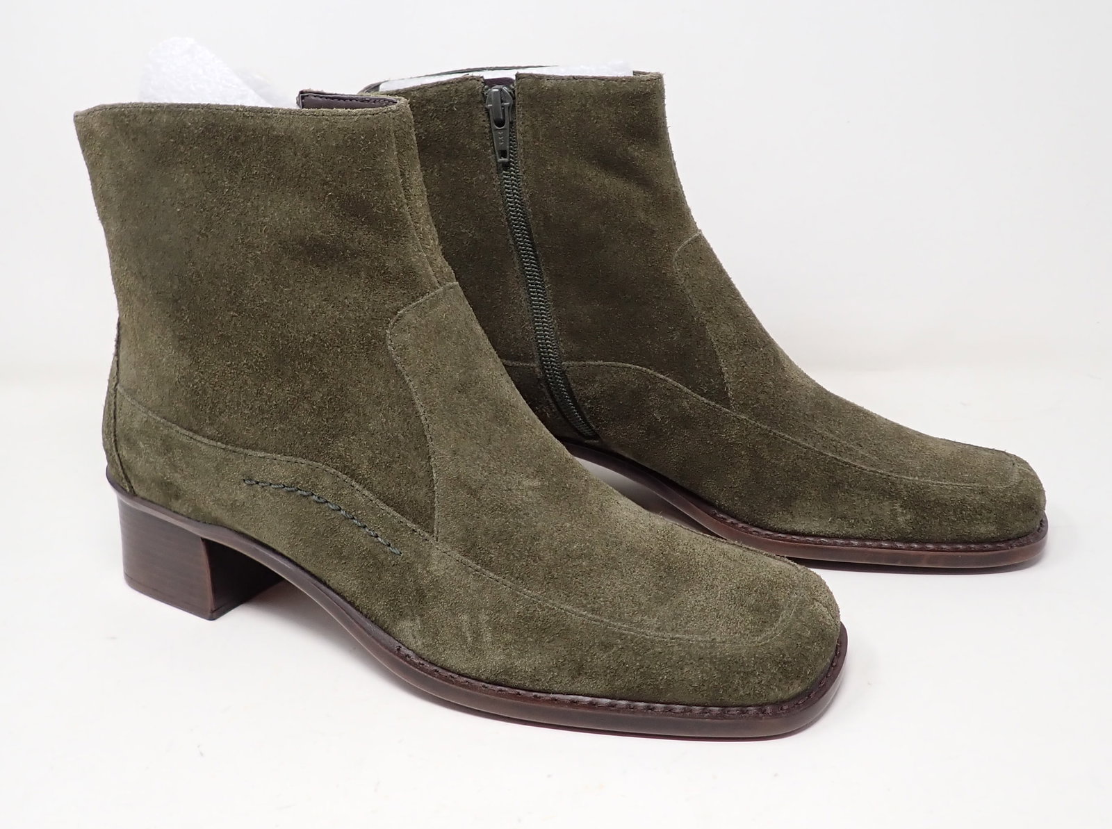 Aerosoles Boots: Size 91/2b