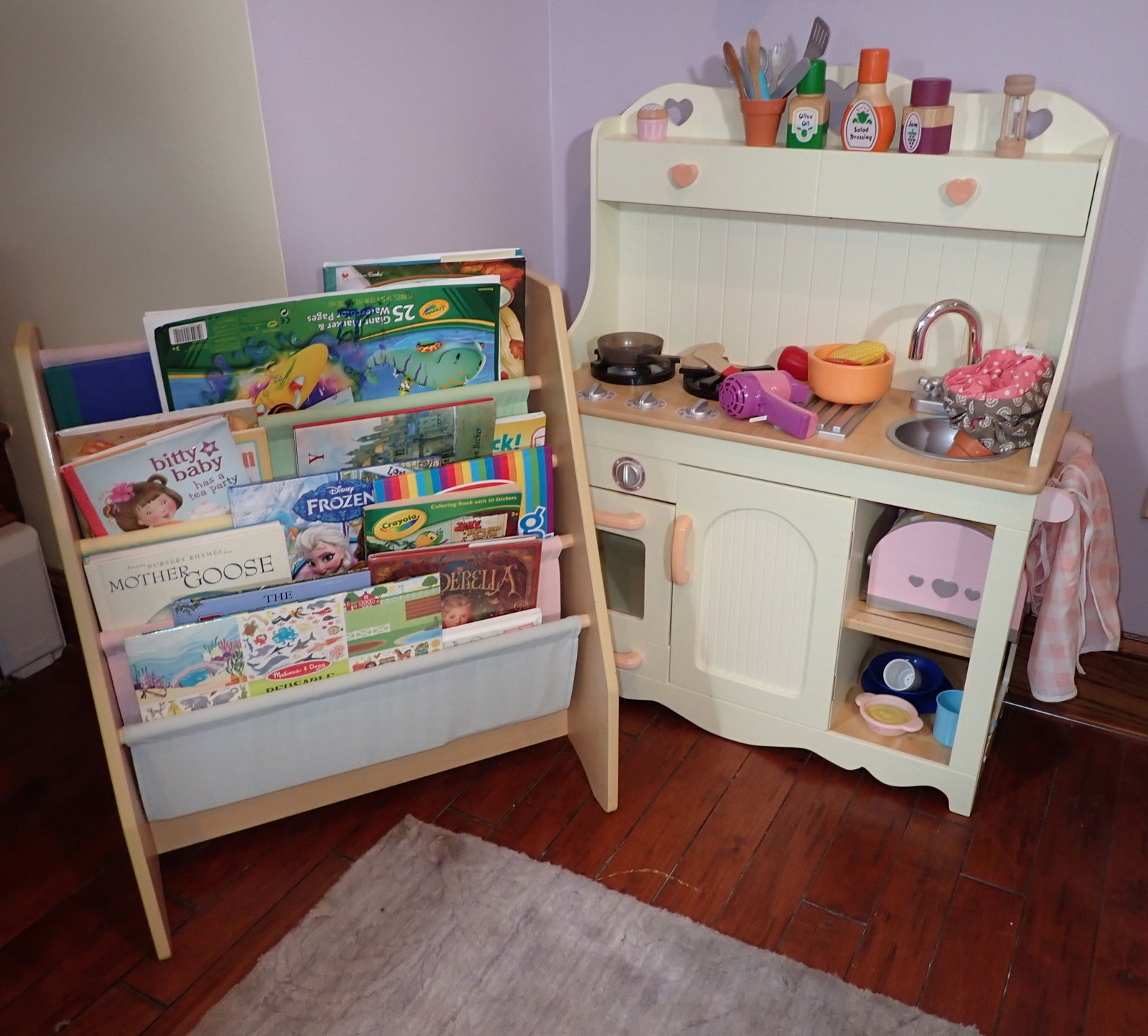 Childs Kitchen Books Rack Wall Art & Misc (1 of 8)