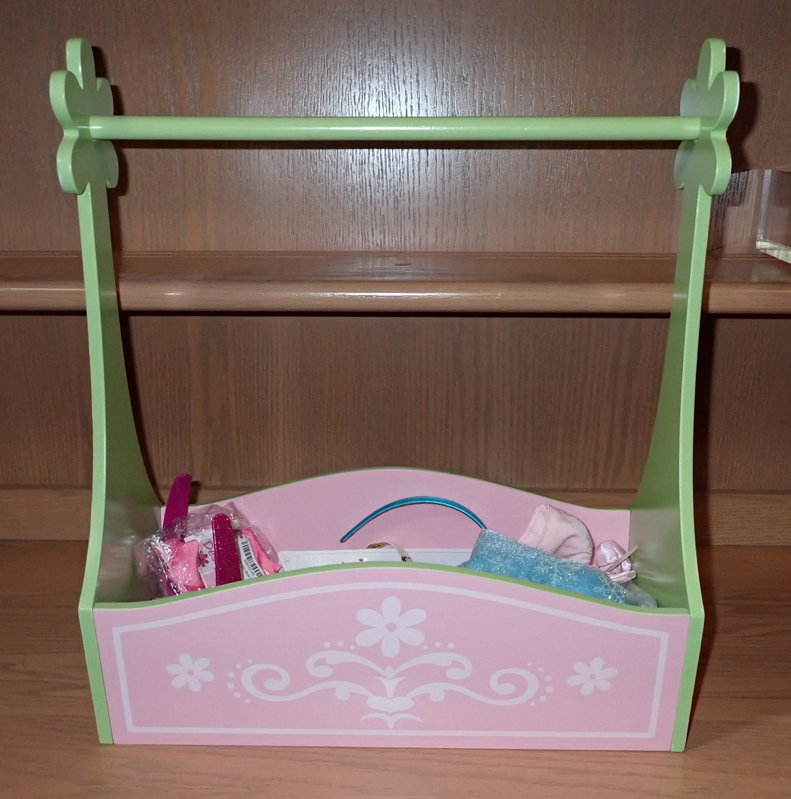Little Girls Tote w/ Doll Accessories: Approx 8" x 16 3/4" x 19" tall. NO shipping
