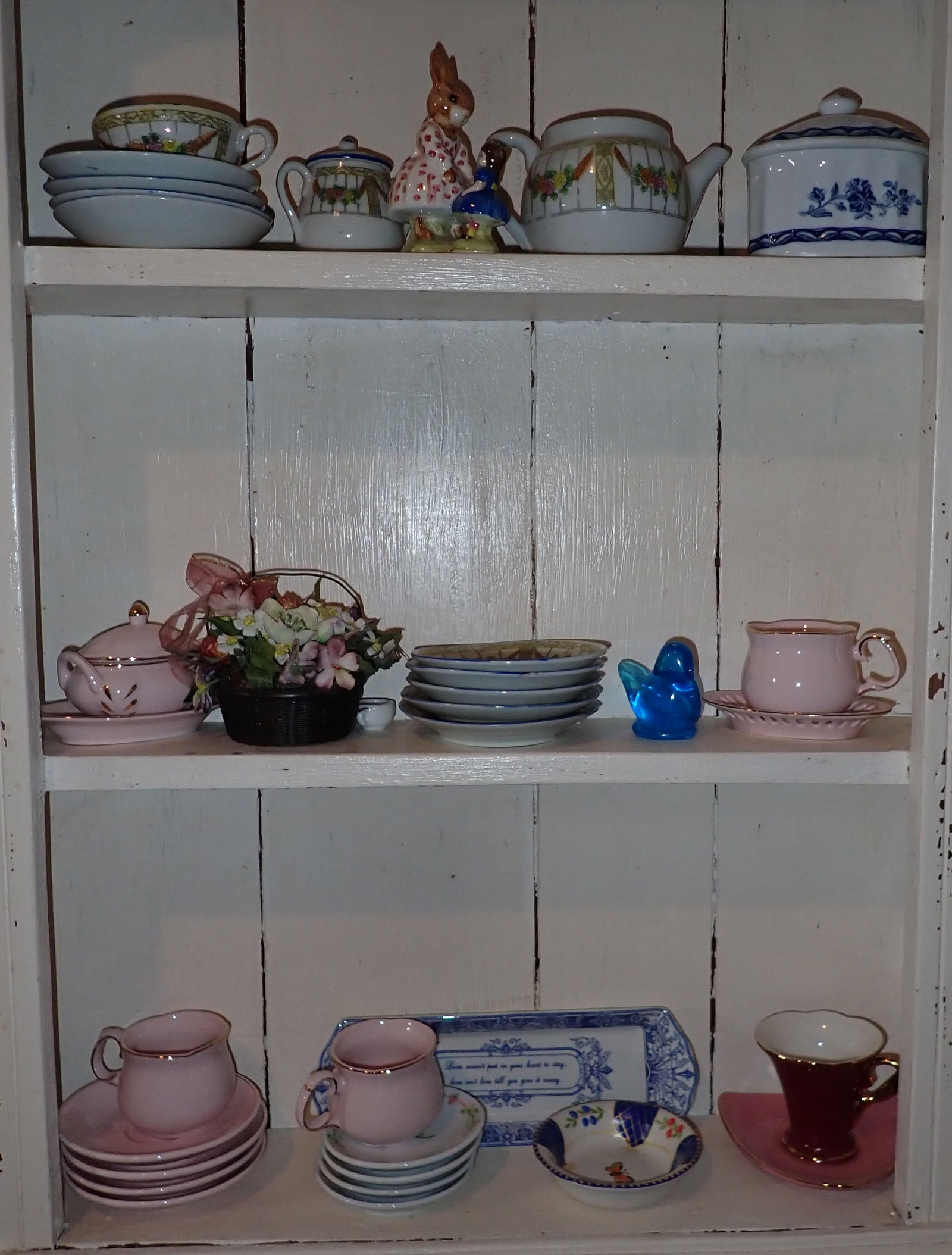 Royal Doulton Rabbit Porcelain & Misc (1 of 4)