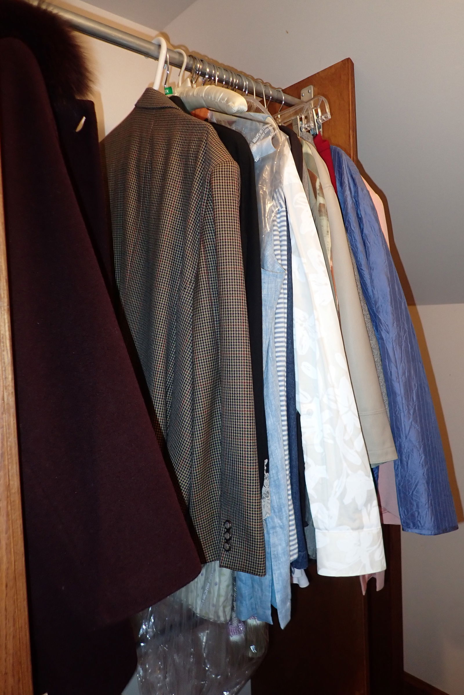 Womens Clothing Closet w/ Misc (1 of 14)